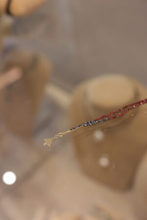 Garnets And Hematites Stones Necklace With Gold Cedar With Lock