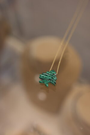 Gold Chain With Malakite Cedar