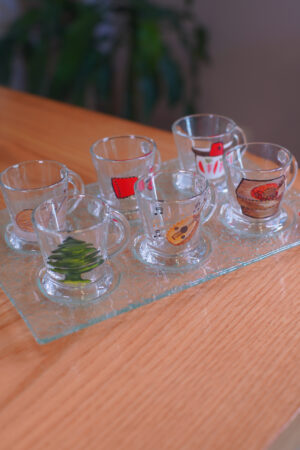 Coffee tray with cup